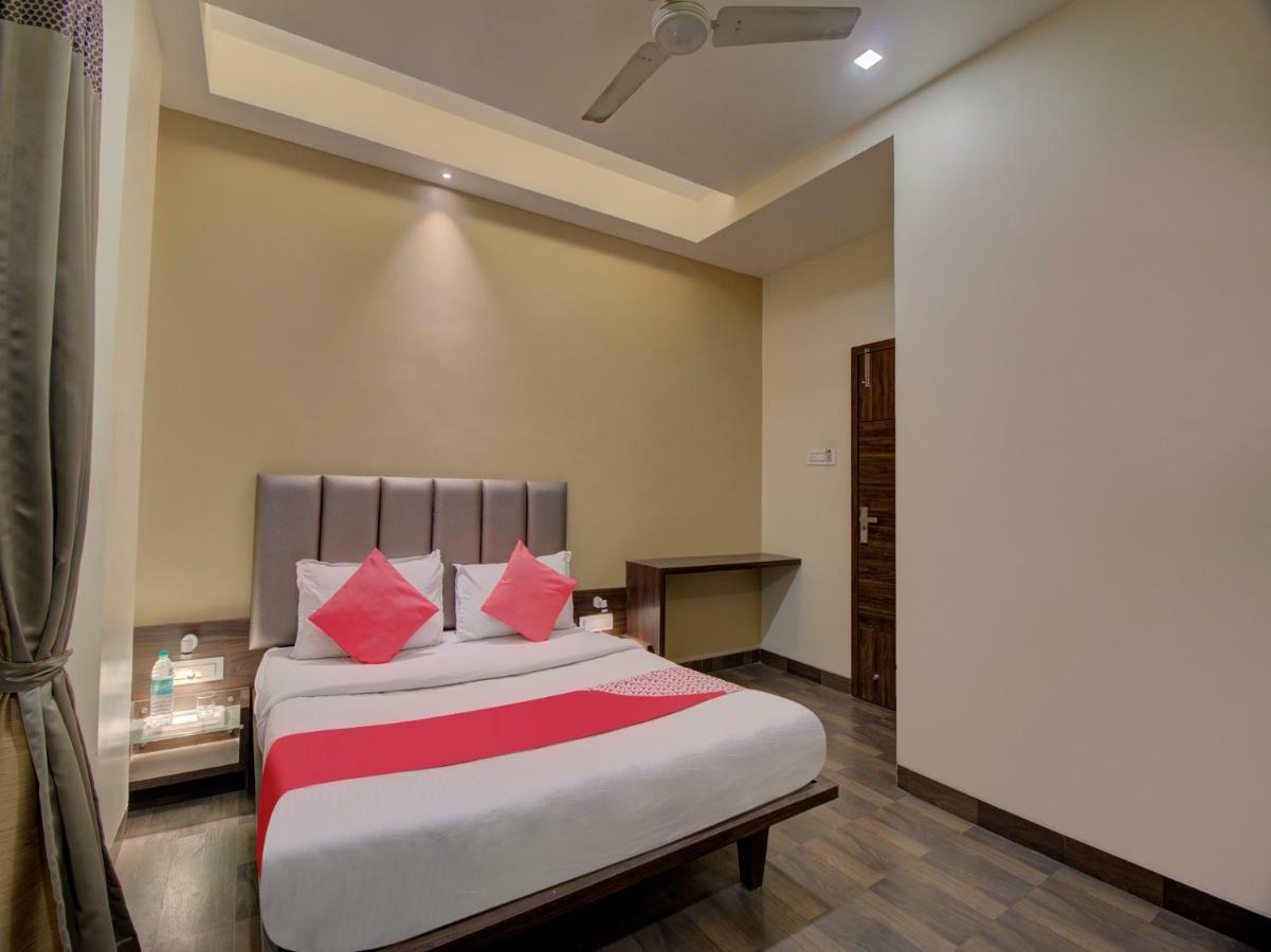 Oyo 35844 Hotel Lotus Residency Sangli Exterior photo