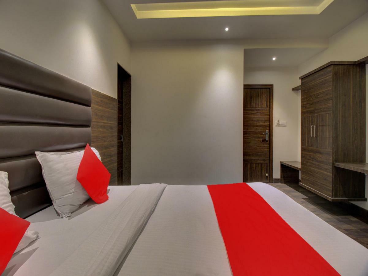 Oyo 35844 Hotel Lotus Residency Sangli Exterior photo