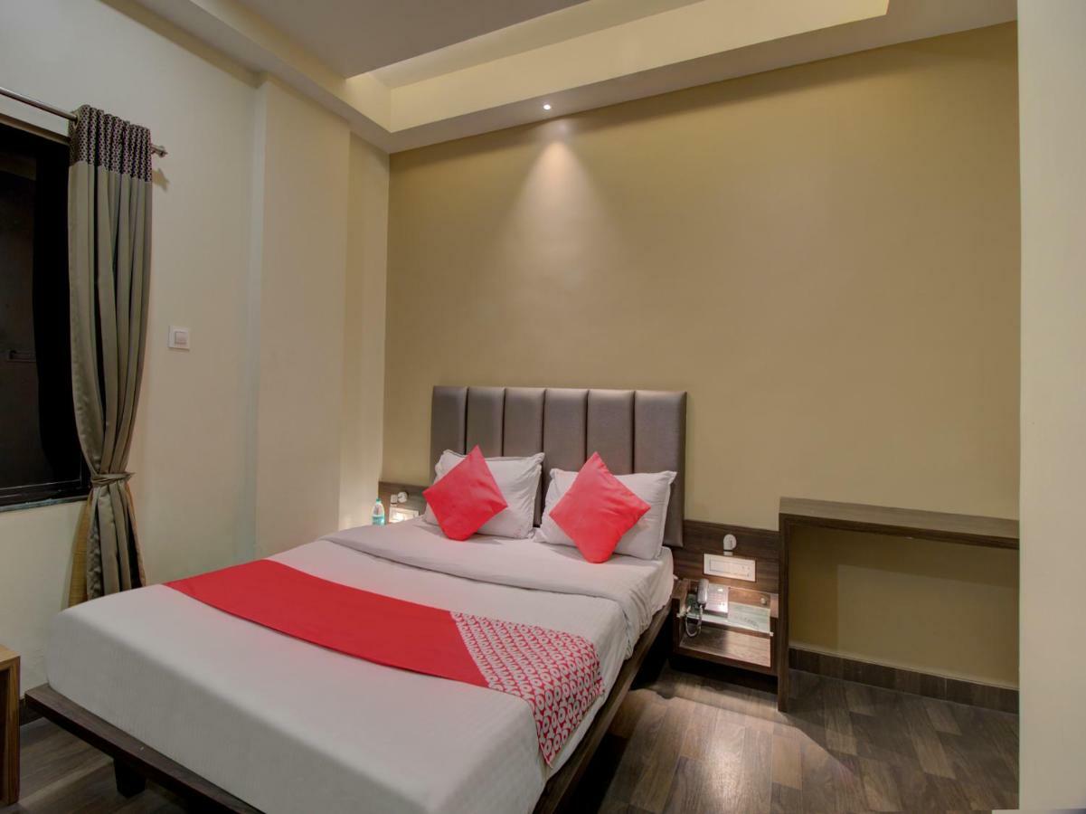 Oyo 35844 Hotel Lotus Residency Sangli Exterior photo